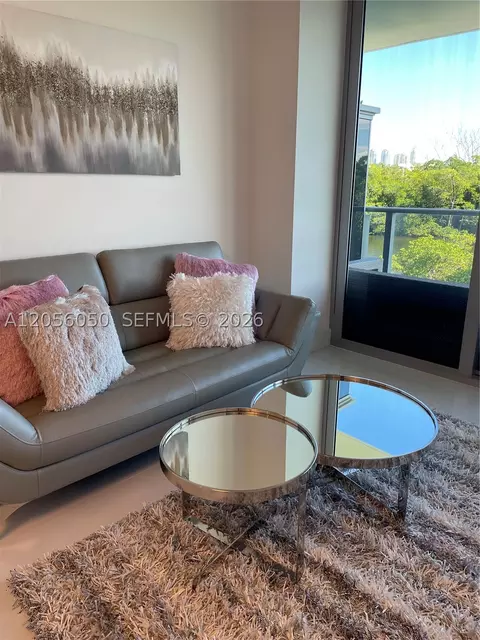 16385 Biscayne Blvd #316, North Miami Beach, FL 33160