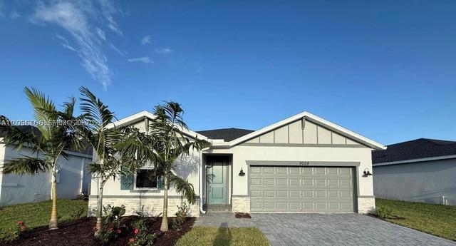 9008 Dahlia Cir, Port Saint Lucie, FL 34986