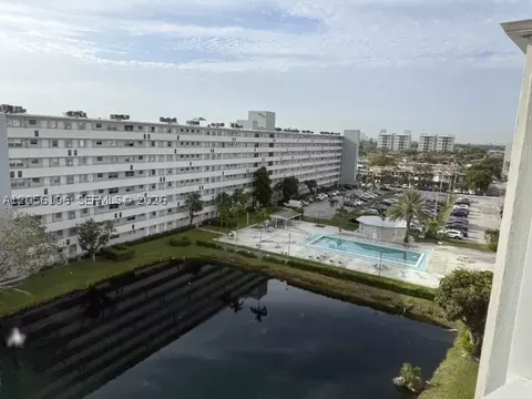 1770 NE 191st St #808-1, Miami, FL 33179