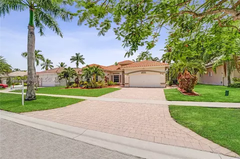 16428 NW 14th St, Pembroke Pines, FL 33028