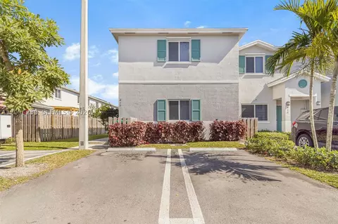 417 NW 12th Pl, Florida City, FL 33034