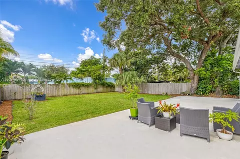 1008 SW 18th Ct, Fort Lauderdale, FL 33315