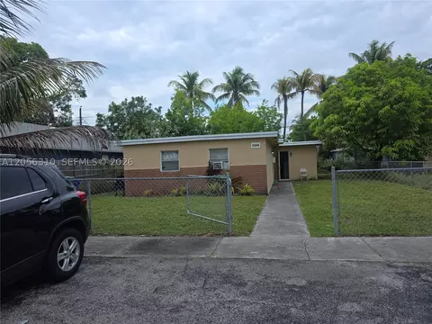 2930 NW 8th St, Fort Lauderdale, FL 33311