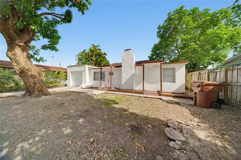 Exterior - 76 W 14 St, Hialeah, FL 33010 photo 7 of 15