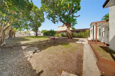 Exterior - 76 W 14 St, Hialeah, FL 33010 photo 10 of 15