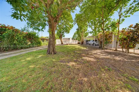 Exterior - 76 W 14 St, Hialeah, FL 33010 photo 4 of 15