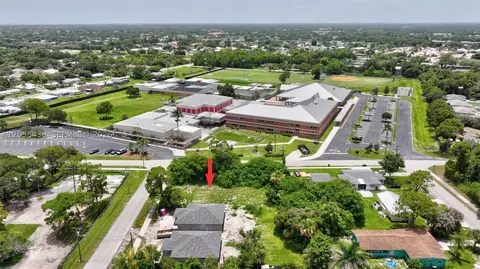View/Area - 5684 SE 45th Ave, Stuart, FL 34997 photo 14 of 23