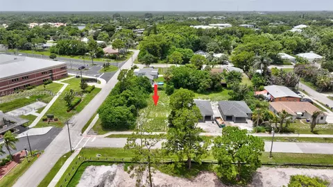 View/Area - 5684 SE 45th Ave, Stuart, FL 34997 photo 11 of 23