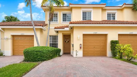 3247 NW 31st Ter, Oakland Park, FL 33309