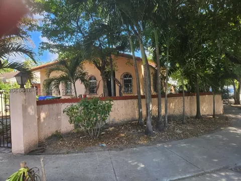 2054 SW 5th St, Miami, FL 33135