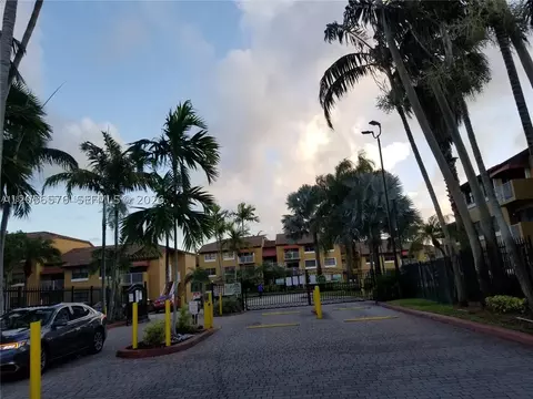 15650 SW 80th St #F-207, Miami, FL 33193