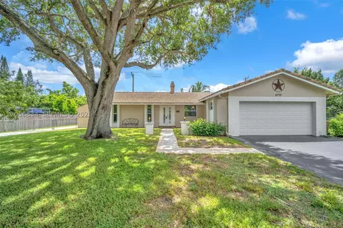 4770 SW 70th Ter, Davie, FL 33314