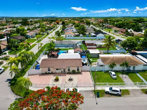 25305 SW 124 Ct, Homestead, FL 33032