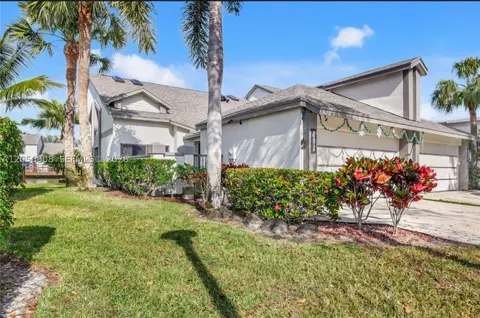 802 Landings Blvd, Greenacres, FL 33413