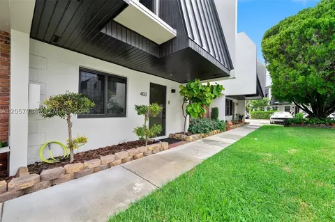 5555 Ludlam Rd #41, Miami, FL 33155