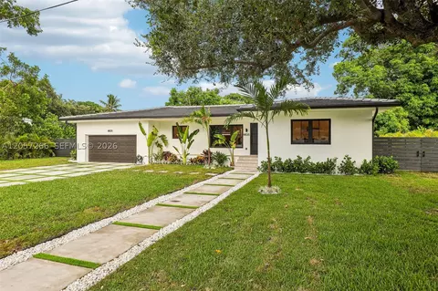 8835 NE 9th Ct, Miami, FL 33138
