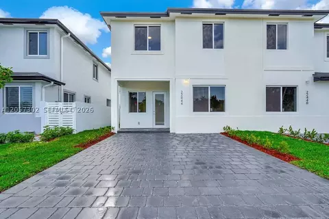 22555 SW 125th Ave #13A, Miami, FL 33170
