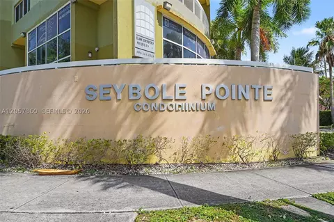 816 NW 11th St #402, Miami, FL 33136