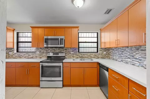 Kitchen - 3220 E 8th Ave, Hialeah, FL 33013 photo 1 of 3