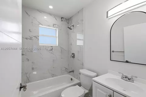 Bath - 2288 W 4th Ct, Hialeah, FL 33010 photo 1 of 4