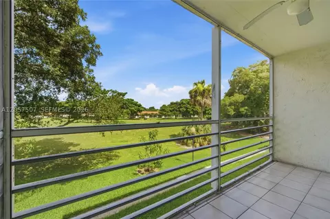 8421 Lagos De Campo Blvd #202T, Tamarac, FL 33321