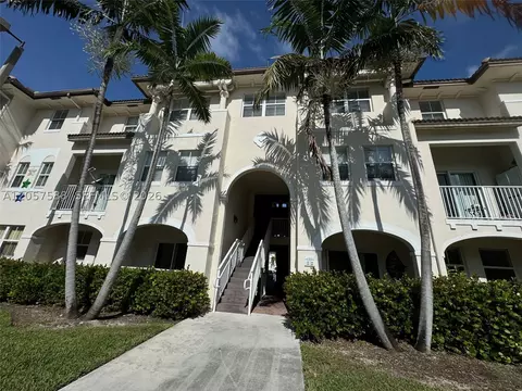 11601 NW 89 St #106, Doral, FL 33178