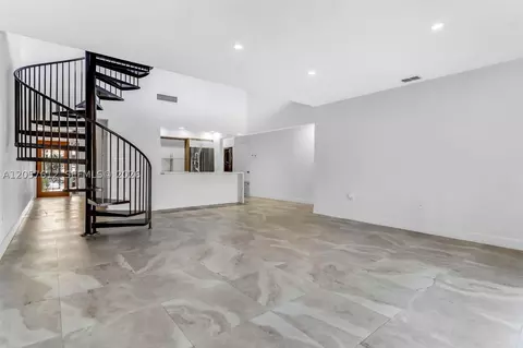 Living - 8350 Dundee Ter, Miami Lakes, FL 33016 photo 5 of 12