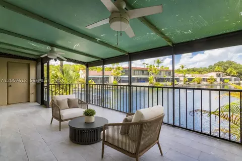 Exterior - 8350 Dundee Ter, Miami Lakes, FL 33016 photo 2 of 4