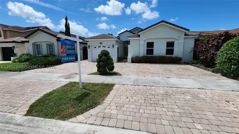 14249 SW 90th Ter, Miami, FL 33186