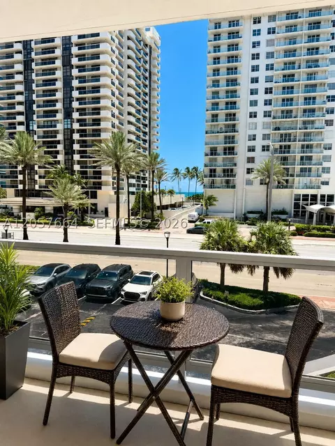 5700 Collins Ave #3C, Miami Beach, FL 33140