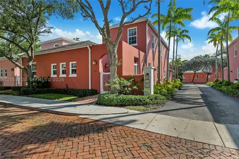 540 Loretto Ave #19, Coral Gables, FL 33146