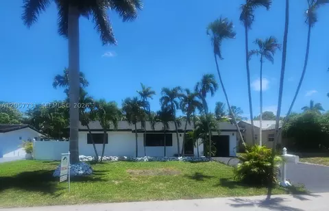 1370 SW 32nd St, Fort Lauderdale, FL 33315