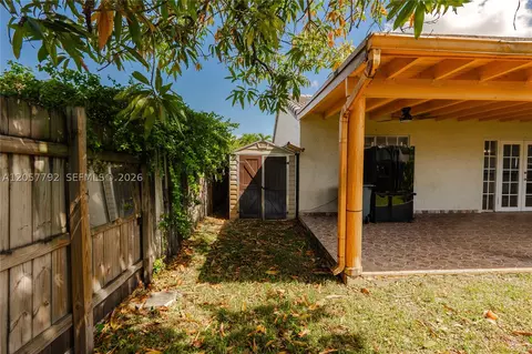 Exterior - 6320 NW 199th St, Hialeah, FL 33015 photo 5 of 7