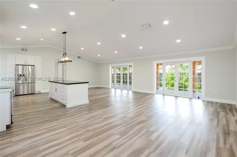 Living - 6320 NW 199th St, Hialeah, FL 33015 photo 5 of 7