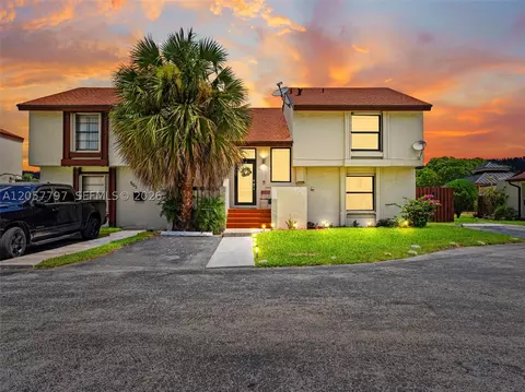 501 NW 98th Ct #501, Miami, FL 33172
