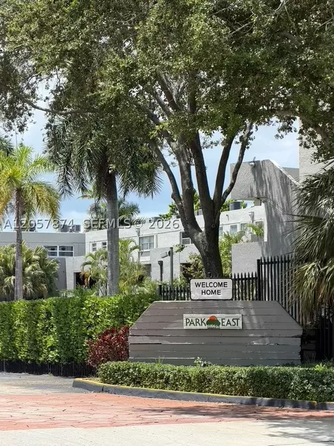 30 NW 87th Ave #C201, Miami, FL 33172
