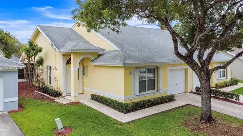 467 SE 20th Dr, Homestead, FL 33033