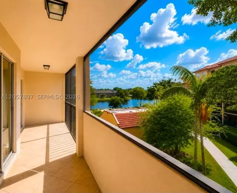 3905 N Nob Hill Rd #312, Sunrise, FL 33351