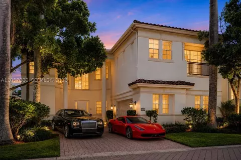 996 Sanibel Dr, Hollywood, FL 33019