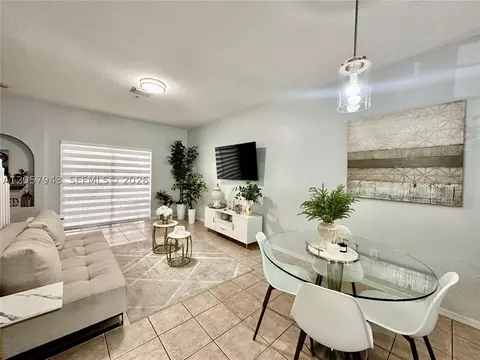 5640 NW 115th Ct #206, Doral, FL 33178
