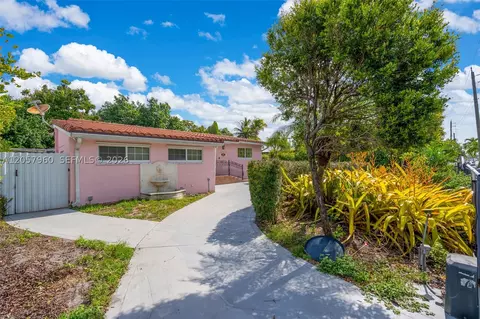 Exterior - 267 E 56th St, Hialeah, FL 33013 photo 2 of 8