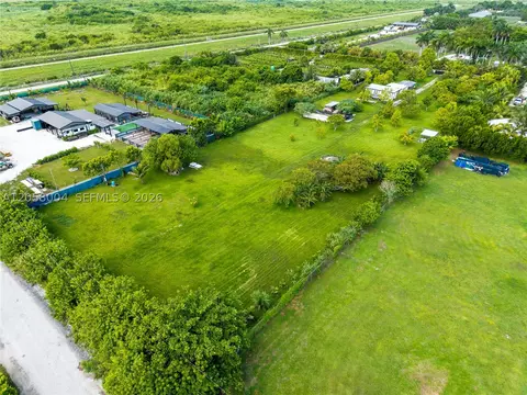 16650 SW 208th St, Miami, FL 33187