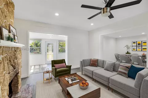 Living - 3405 Robbins Rd, Pompano Beach, FL 33062 photo 5 of 15