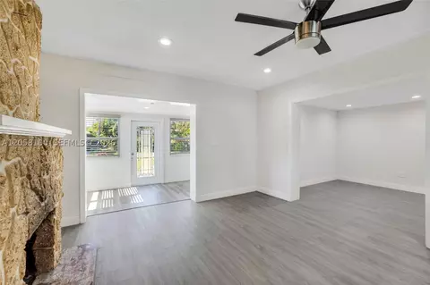 Living - 3405 Robbins Rd, Pompano Beach, FL 33062 photo 6 of 15