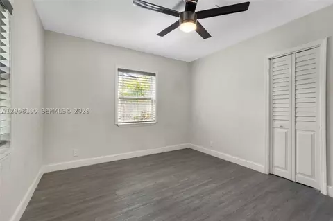 Bedroom - 3405 Robbins Rd, Pompano Beach, FL 33062 photo 6 of 11