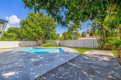 Exterior - 3405 Robbins Rd, Pompano Beach, FL 33062 photo 4 of 10