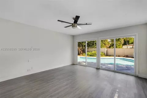 Living - 3405 Robbins Rd, Pompano Beach, FL 33062 photo 14 of 15