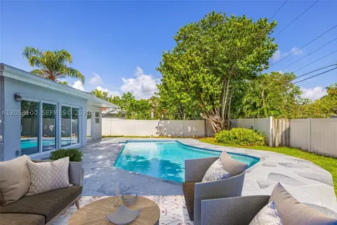 Exterior - 3405 Robbins Rd, Pompano Beach, FL 33062 photo 5 of 10