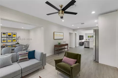 Living - 3405 Robbins Rd, Pompano Beach, FL 33062 photo 1 of 15