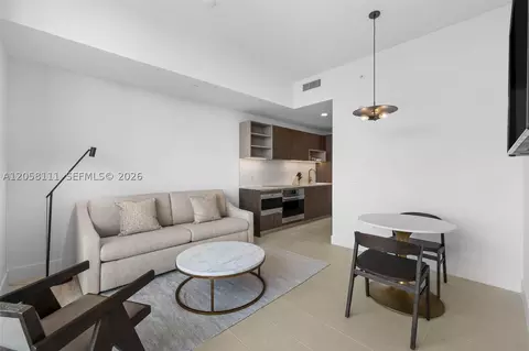159 NE 6th St #5008, Miami, FL 33132